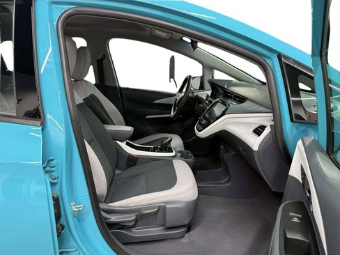 Used 2020 Chevrolet Bolt LT image 12