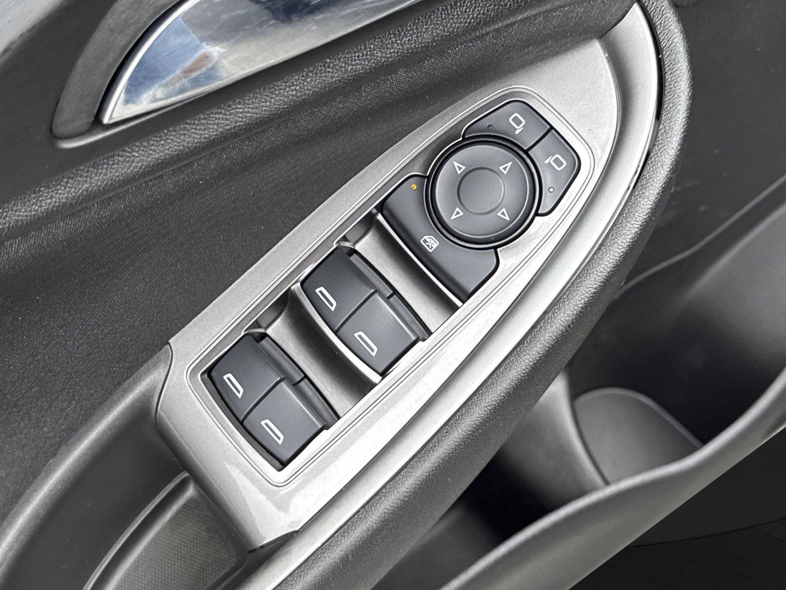 Used 2022 Chevrolet Malibu LS FWD image 17