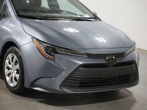 Certified 2024 Toyota Corolla LE FWD image 4