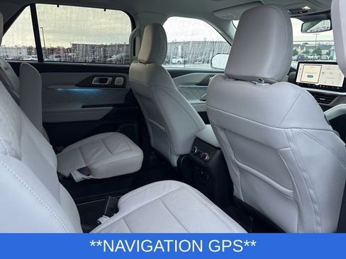 Certified 2025 Ford Explorer Platinum w/ Ultimate Package image 13