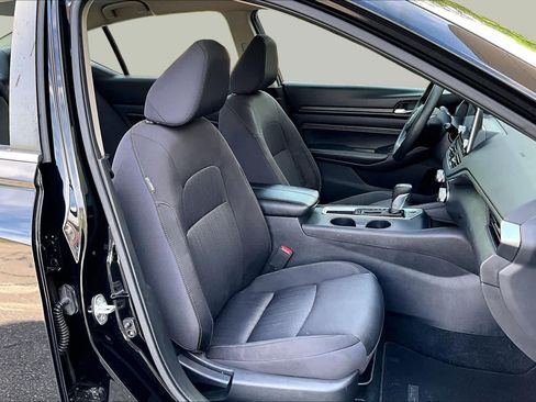 Used 2019 Nissan Altima 2.5 S FWD image 8