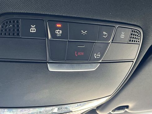 Certified 2022 Mercedes-Benz GLC 43 AMG 4MATIC image 33