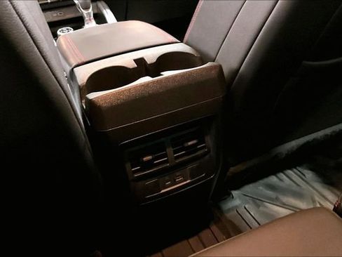 Used 2023 Chevrolet Colorado Z71 w/ Z71 Convenience Package 2 AWD/4WD image 11