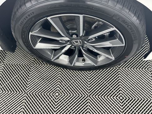 Used 2022 Honda Accord EX-L image 11