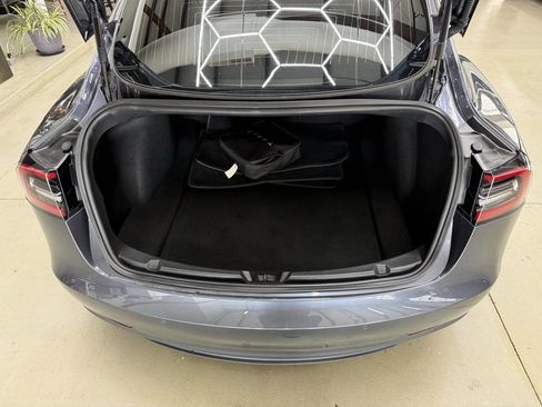 Used 2018 Tesla Model 3 AWD/4WD image 9