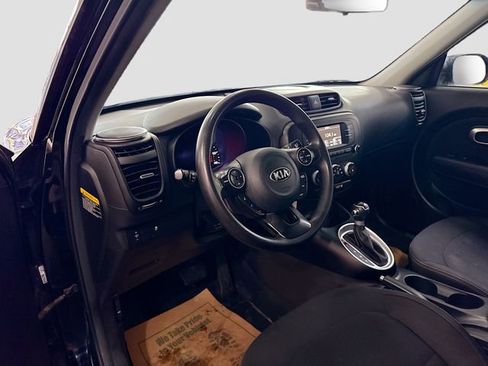 Used 2017 Kia Soul image 10