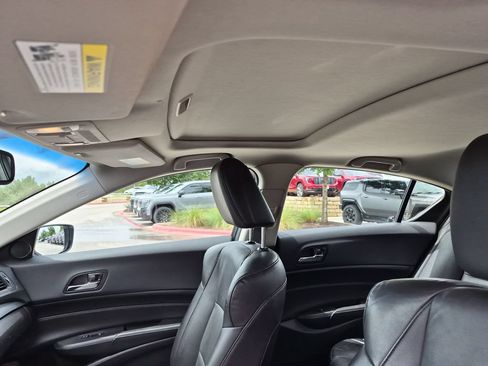 Used 2015 Acura ILX w/ Technology Package FWD image 29
