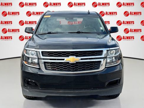 Used 2019 Chevrolet Suburban LT image 1