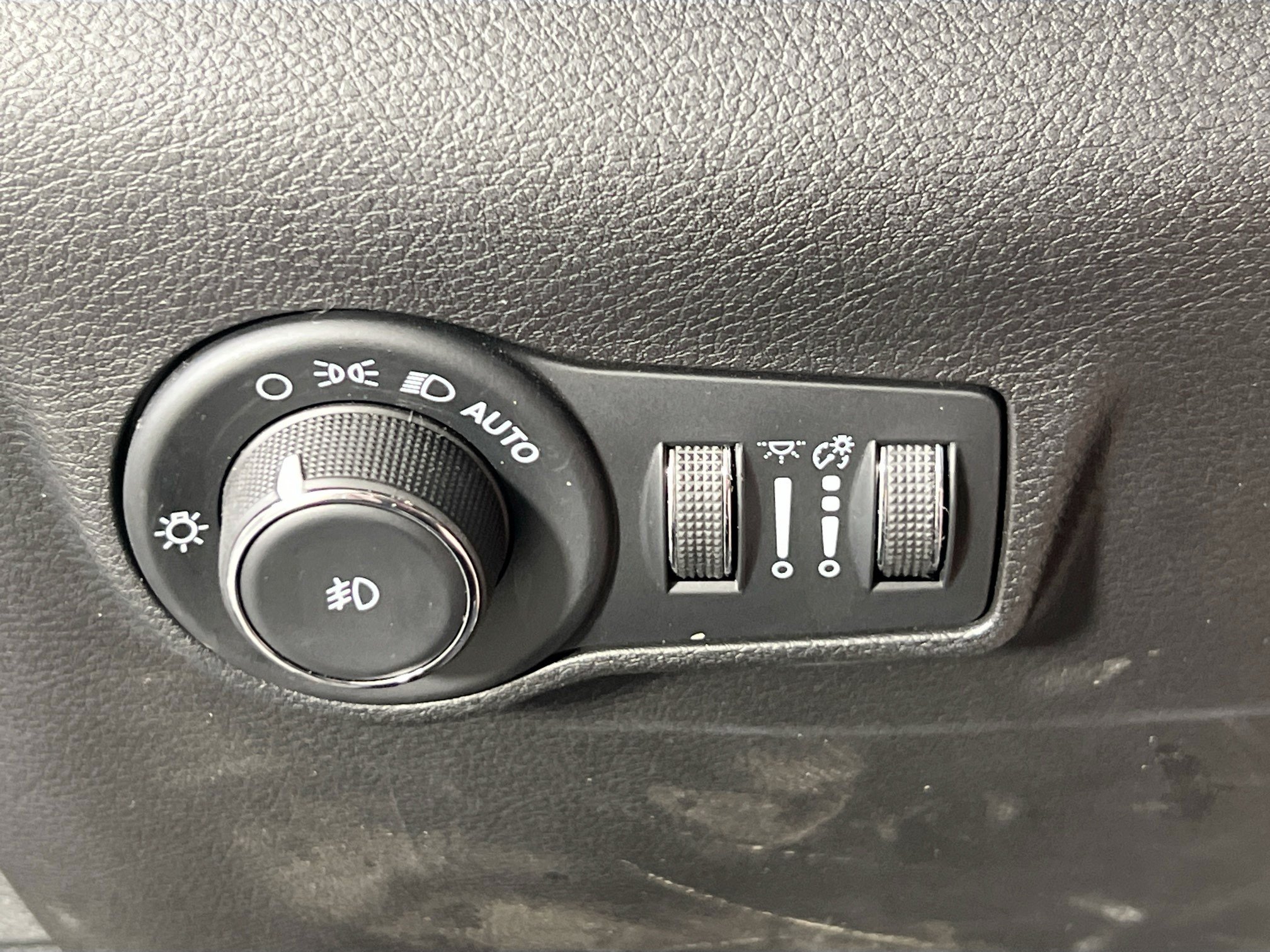 Used 2022 Jeep Compass Latitude AWD/4WD image 10