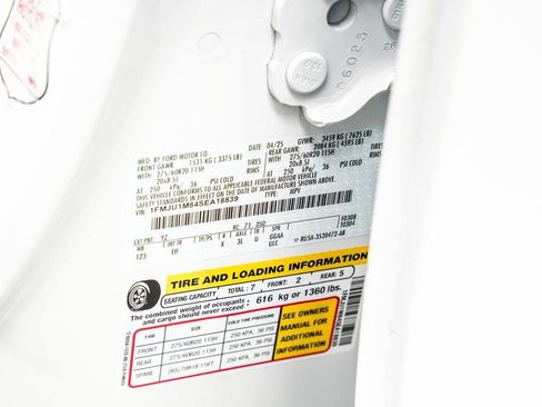 Used 2025 Ford Expedition Platinum image 47