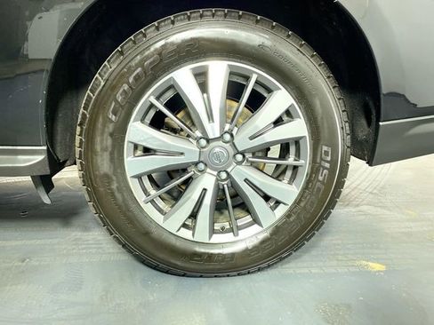 Used 2020 Nissan Pathfinder SL image 5