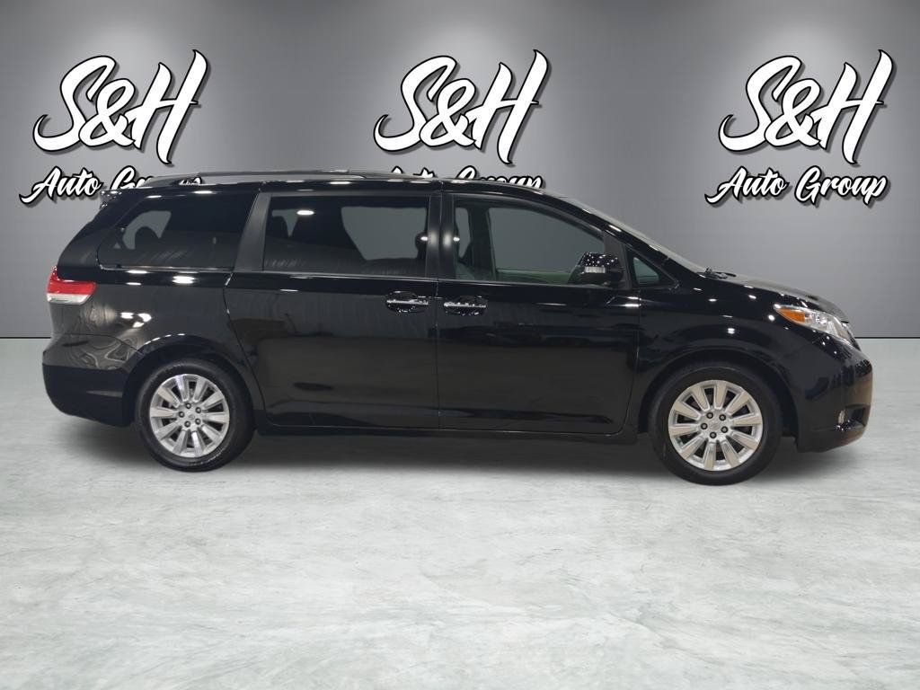 Used 2013 Toyota Sienna Limited w/ Premium Pkg AWD/4WD image 22