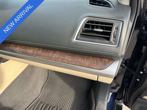 Used 2018 Subaru Outback 3.6R Limited AWD/4WD image 27