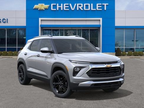 New 2026 Chevrolet TrailBlazer LT w/ Midnight Edition FWD image 7