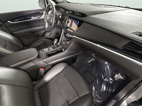Used 2025 Cadillac XT5 Premium Luxury image 47