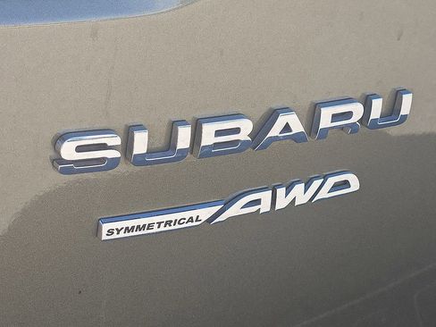 Used 2024 Subaru Outback Touring w/ Popular Package #2 AWD/4WD image 13