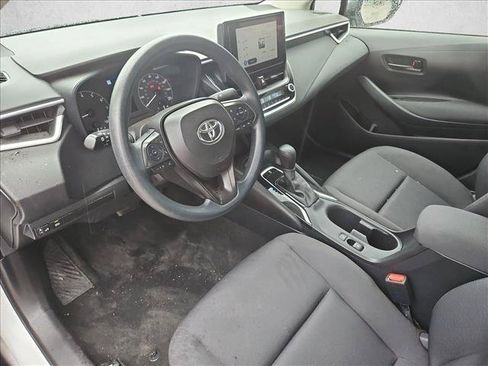 Used 2024 Toyota Corolla LE FWD image 11