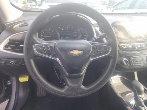 Used 2023 Chevrolet Malibu LT FWD image 16