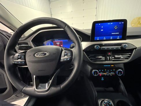 Used 2022 Ford Escape SEL w/ Technology Package AWD/4WD image 41