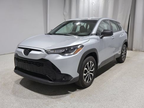 Certified 2024 Toyota Corolla Cross AWD Hybrid image 7