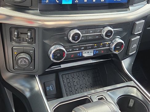 Used 2023 Ford F150 Raptor AWD/4WD image 19