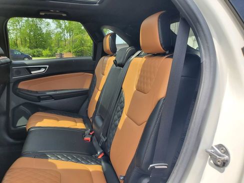 Used 2023 Ford Edge Titanium w/ Equipment Group 301A AWD/4WD image 9