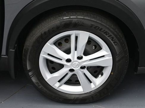 Used 2024 Nissan Kicks S FWD image 6