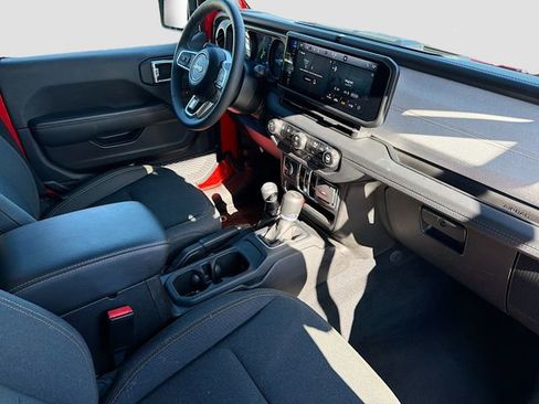 Used 2025 Jeep Wrangler Sahara 4xe w/ Safety Group image 32