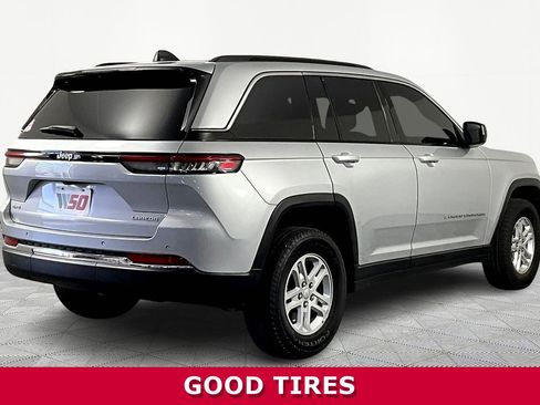 Used 2024 Jeep Grand Cherokee Laredo w/ Luxury Tech Group I AWD/4WD image 6