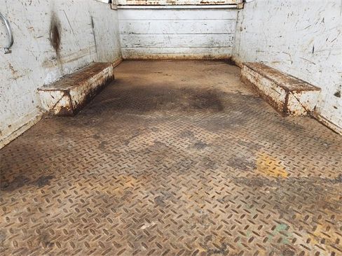 Used 2009 Ford F350 XL image 30