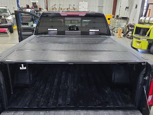 Used 2022 GMC Sierra 1500 SLT image 27