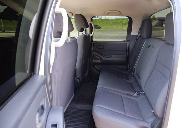 Used 2022 Nissan Frontier S w/ Technology Package AWD/4WD image 10