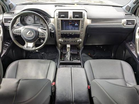 Used 2020 Lexus GX 460 Premium w/ Premium Package AWD/4WD image 19