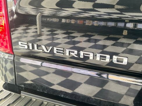 Used 2021 Chevrolet Silverado 1500 LT w/ Convenience Package II image 20