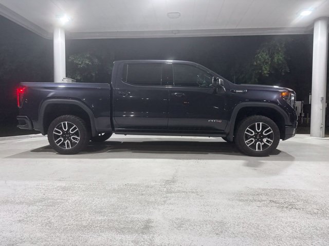 Used 2024 GMC Sierra 1500 AT4 w/ Technology Package AWD/4WD image 2