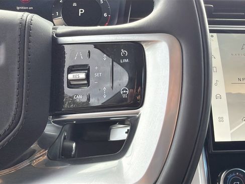 Used 2023 Land Rover Range Rover Long Wheelbase First Edition image 38