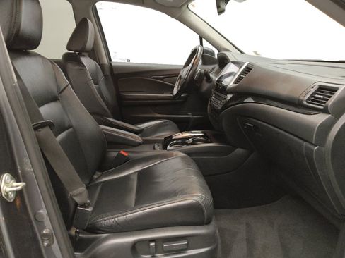 Used 2016 Honda Pilot Touring image 21