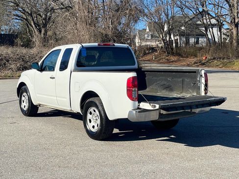 Used 2016 Nissan Frontier S image 5