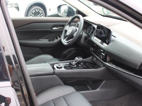 Certified 2023 Nissan Rogue SL w/ SL Premium Package AWD/4WD image 20