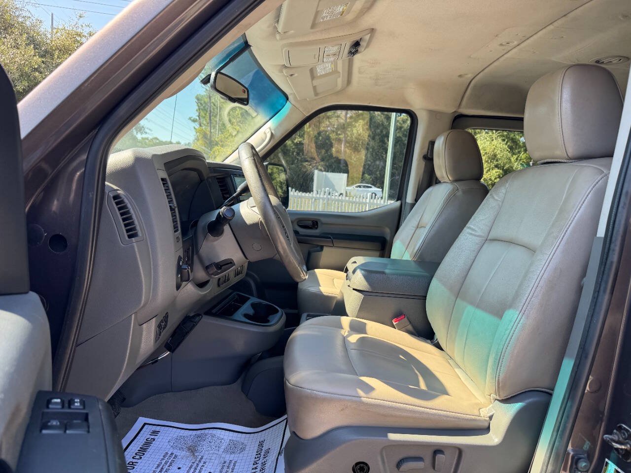 Used 2017 Nissan NV 3500 SL RWD image 40