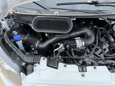 Used 2023 Ford Transit 250 Medium Roof image 36