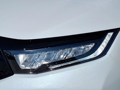 Used 2025 Honda Odyssey Touring image 11