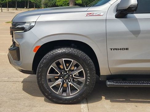 Used 2024 Chevrolet Tahoe Z71 w/ Luxury Package AWD/4WD image 8