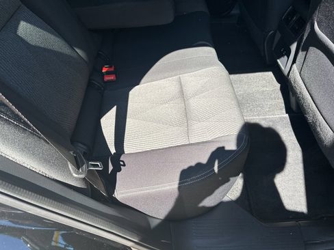 Used 2025 Nissan Rogue SV FWD image 20