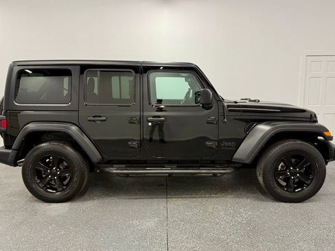 Used 2021 Jeep Wrangler Unlimited Sport w/ Technology Group image 3