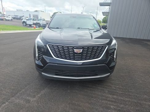 Used 2019 Cadillac XT4 Premium Luxury w/ Technology Package AWD/4WD image 2