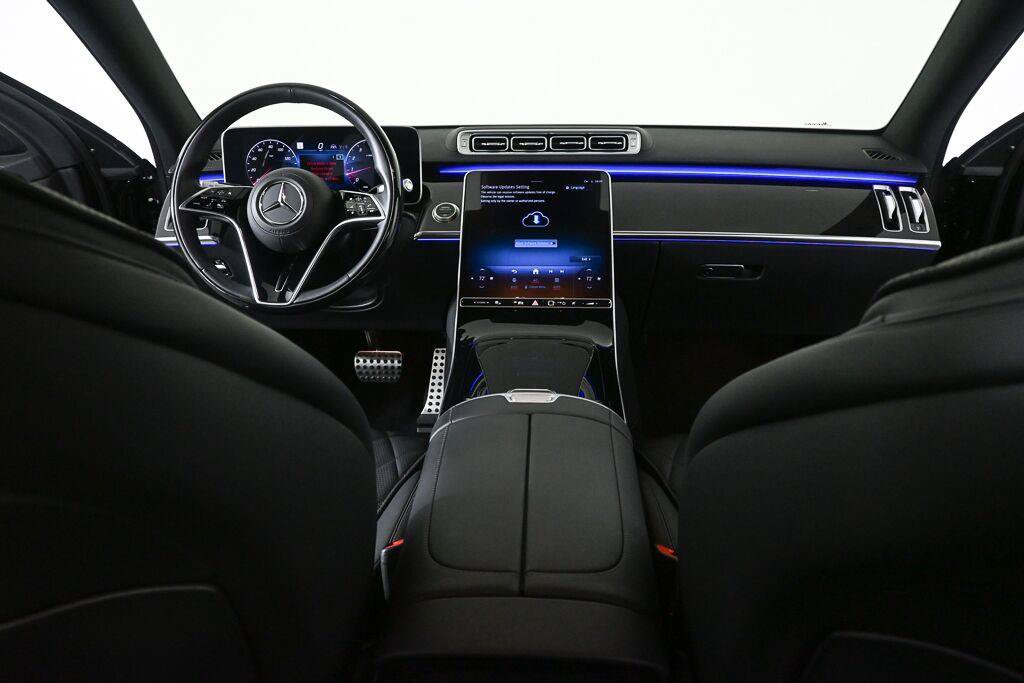 Certified 2025 Mercedes-Benz S 580 4MATIC Sedan image 16