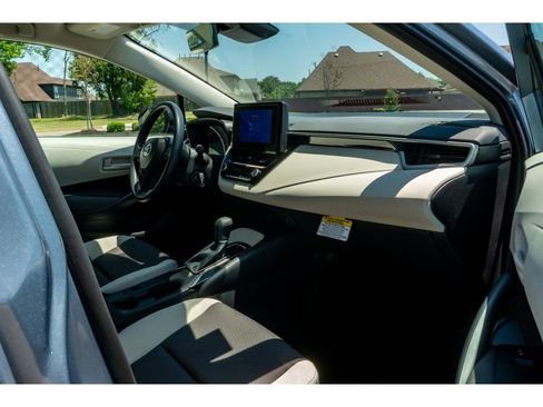 Used 2026 Toyota Corolla LE FWD image 18