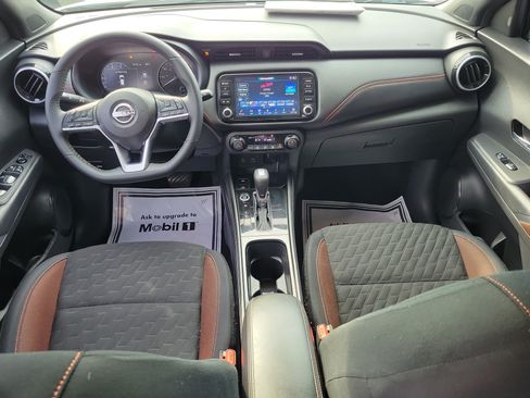 Certified 2023 Nissan Kicks SR FWD image 14