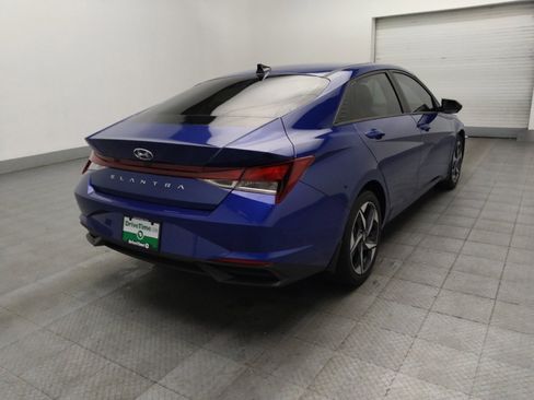 Used 2023 Hyundai Elantra SEL w/ Convenience Package FWD image 9